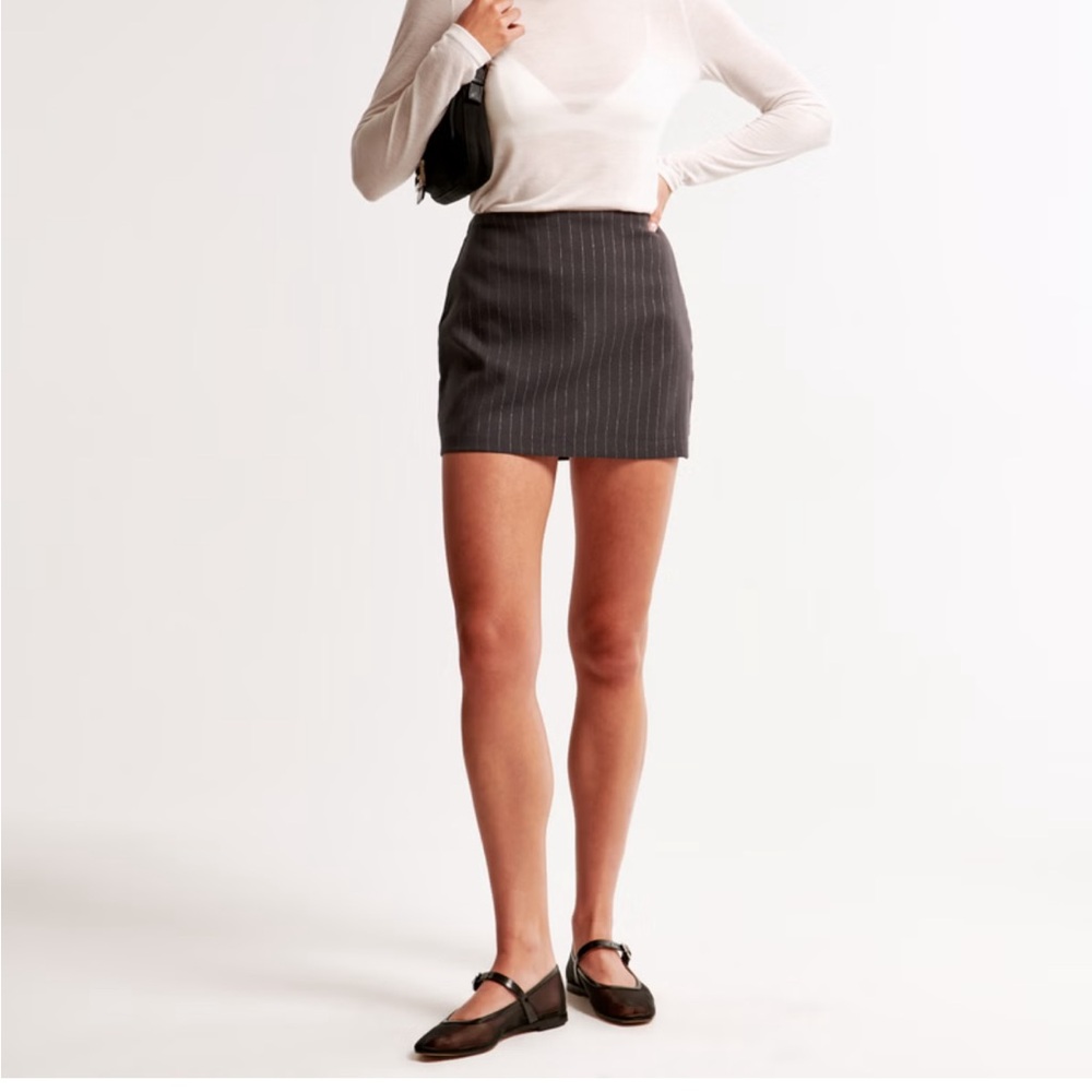 Abercrombie Scarlett Mini Skort